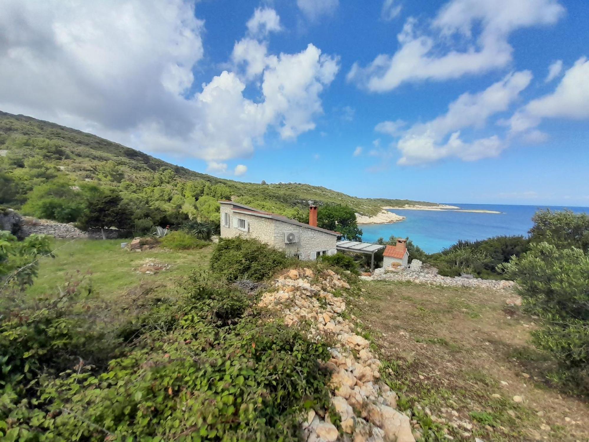 Villa Moja Posebna Kuca Na Osami Kraj Mora Vis Exterior foto